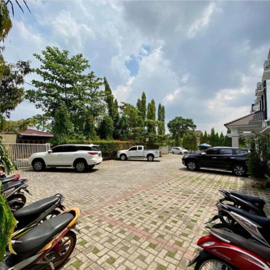 Hotel Roemah Moesi Medan Zewnętrze zdjęcie