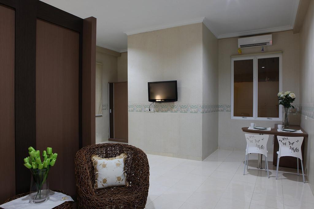 Hotel Roemah Moesi Medan Zewnętrze zdjęcie